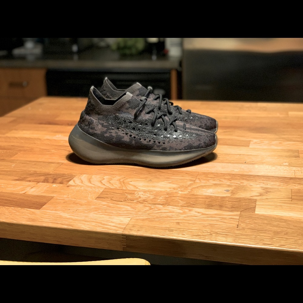 Yeezy 380 - Onyx